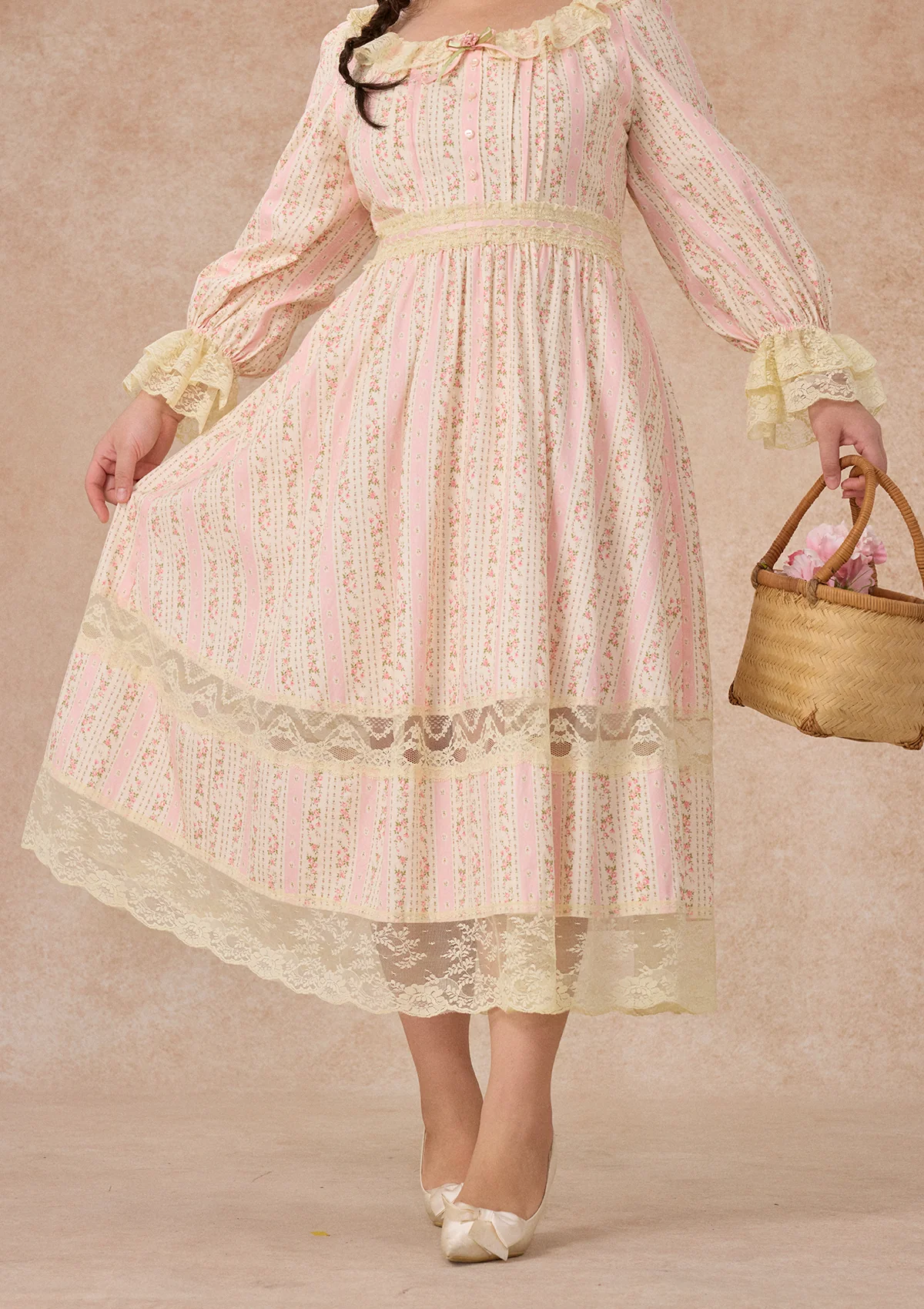 Curve&Plus Honey Flower Notes Dress - Image 4