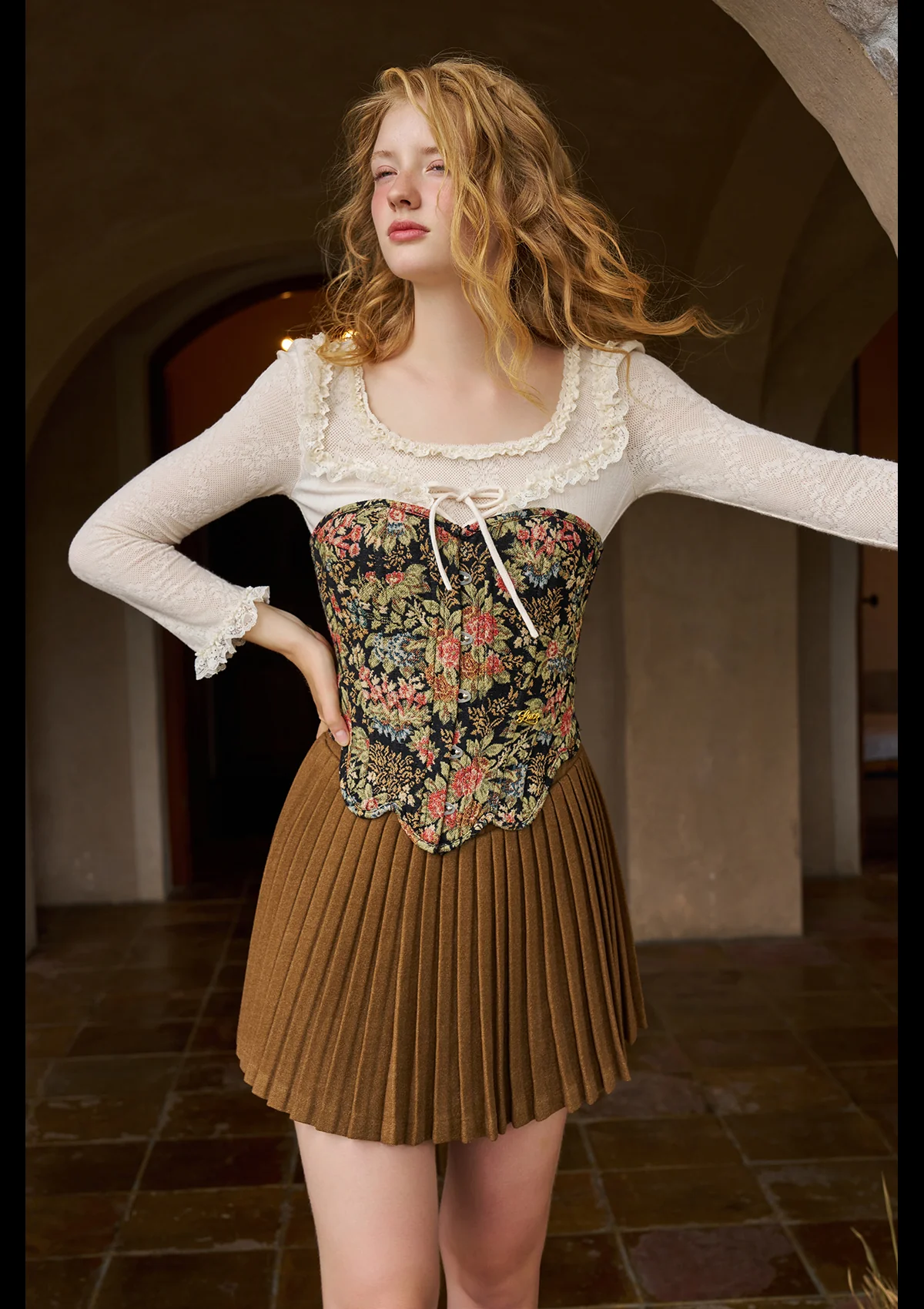 Flower & Mirror Corset - Image 8